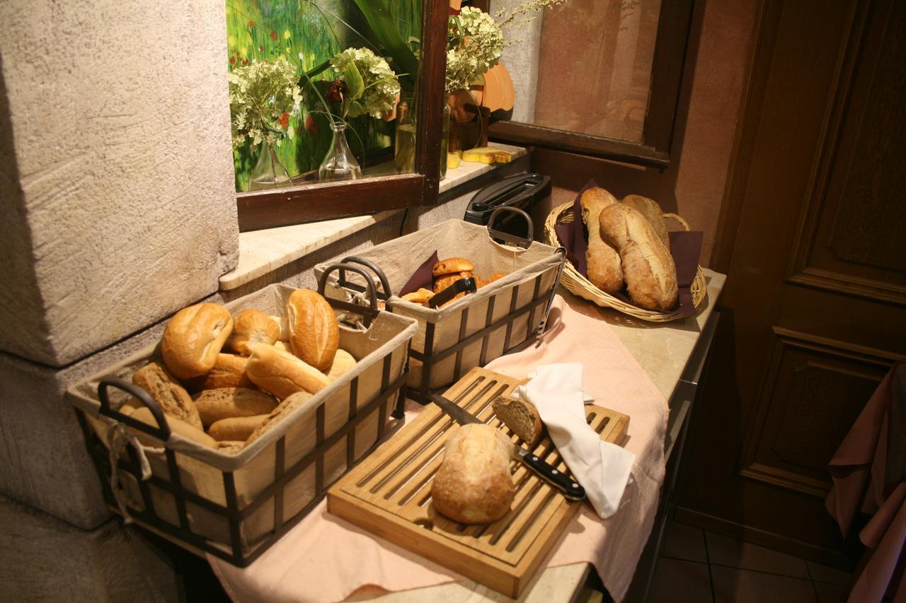 Logis Gourmet & Relax Hotel De La Sure Еш-сюр-Сур Екстер'єр фото
